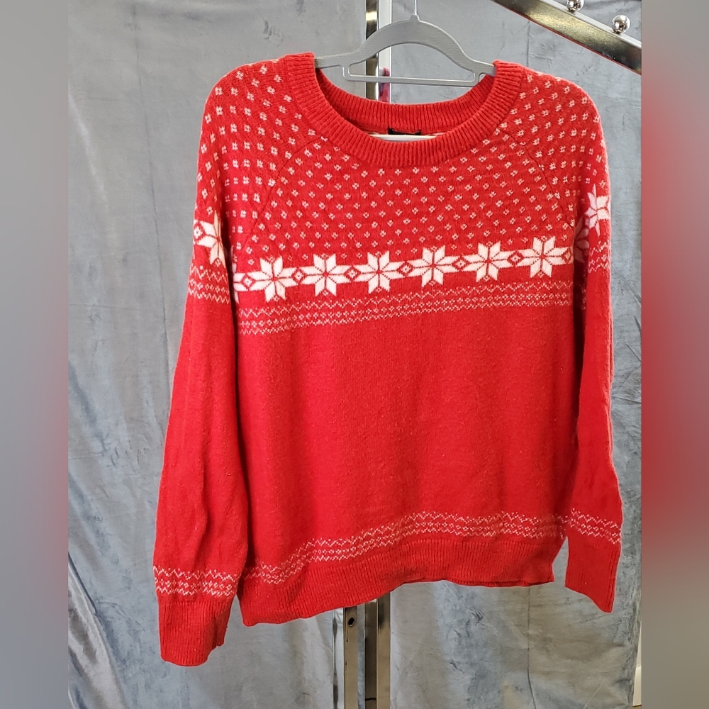 Red Holiday Sweater | White Snowflakes | H&M